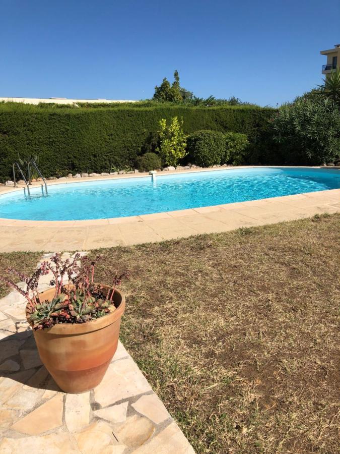 Villa C3 Arthur Rimbaub Chambre D'Hote Piscine Proche Mer Plage 600M Cagnes-sur-Mer Buitenkant foto